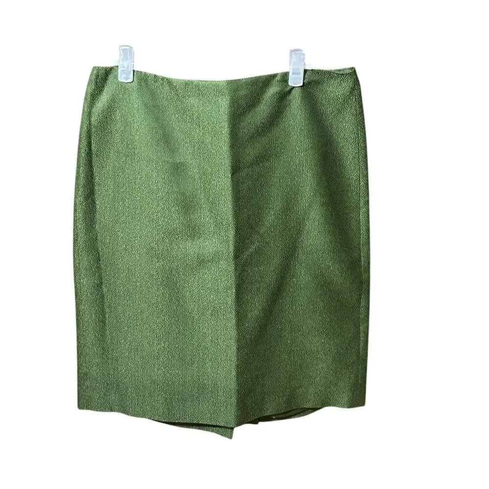Elegant Albert Nipon Green Blazer and Skirt Ensemble Size 6